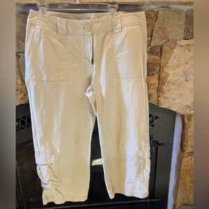 Caslon Women's Size 14 Beige Cropped Cargo Pants Capri Utility Pockets